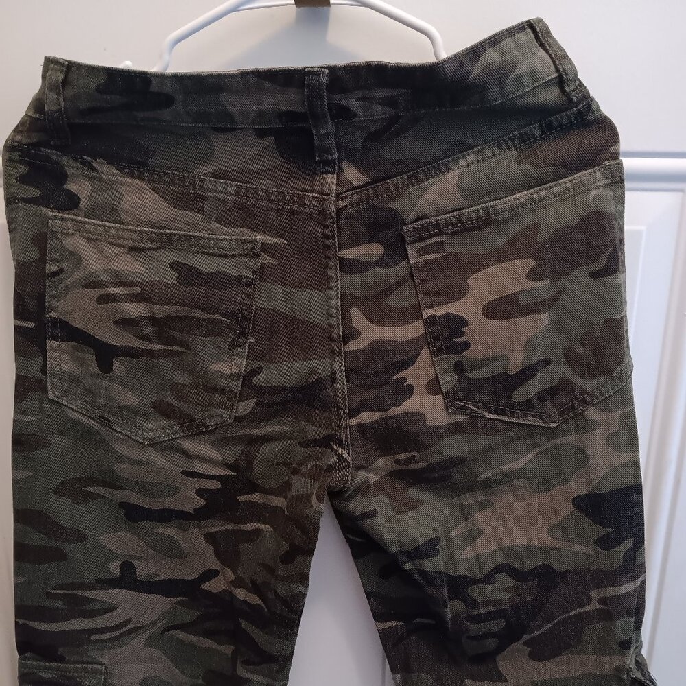 Shein EZwear Street Style Camouflage Multiple Pockets Casual